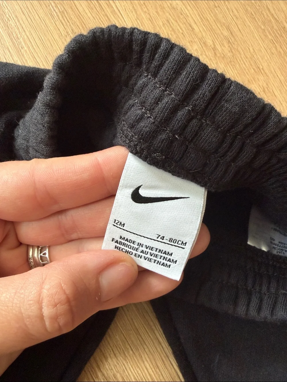 Nike Kids Black Sweatpants with Red Swoosh Size 12 Months